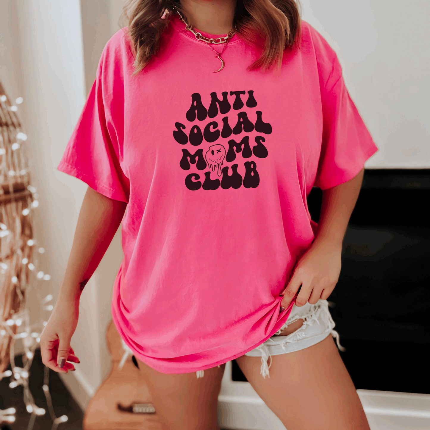 Anti Social Mom's Club Tee T-Shirt Crunchberry S 