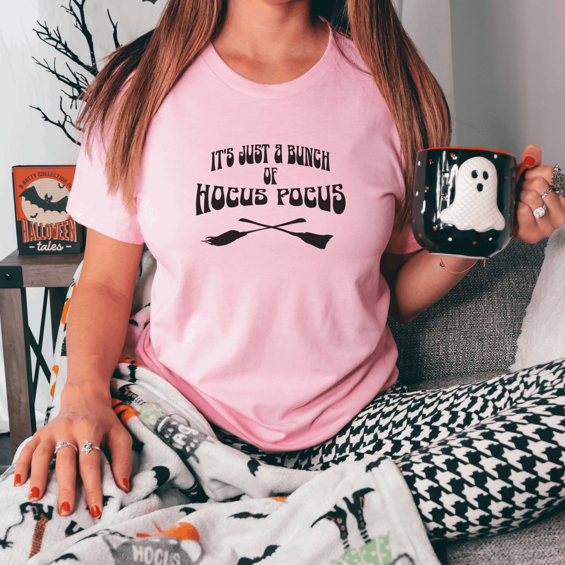 A Bunch of Hocus Pocus Tee T-Shirt Pink XS 