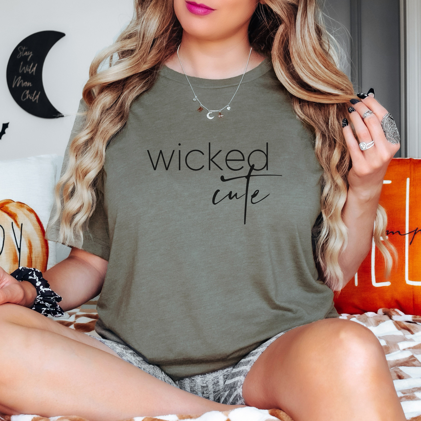 Wicked Cute Tee T-Shirt Heather Olive XS 