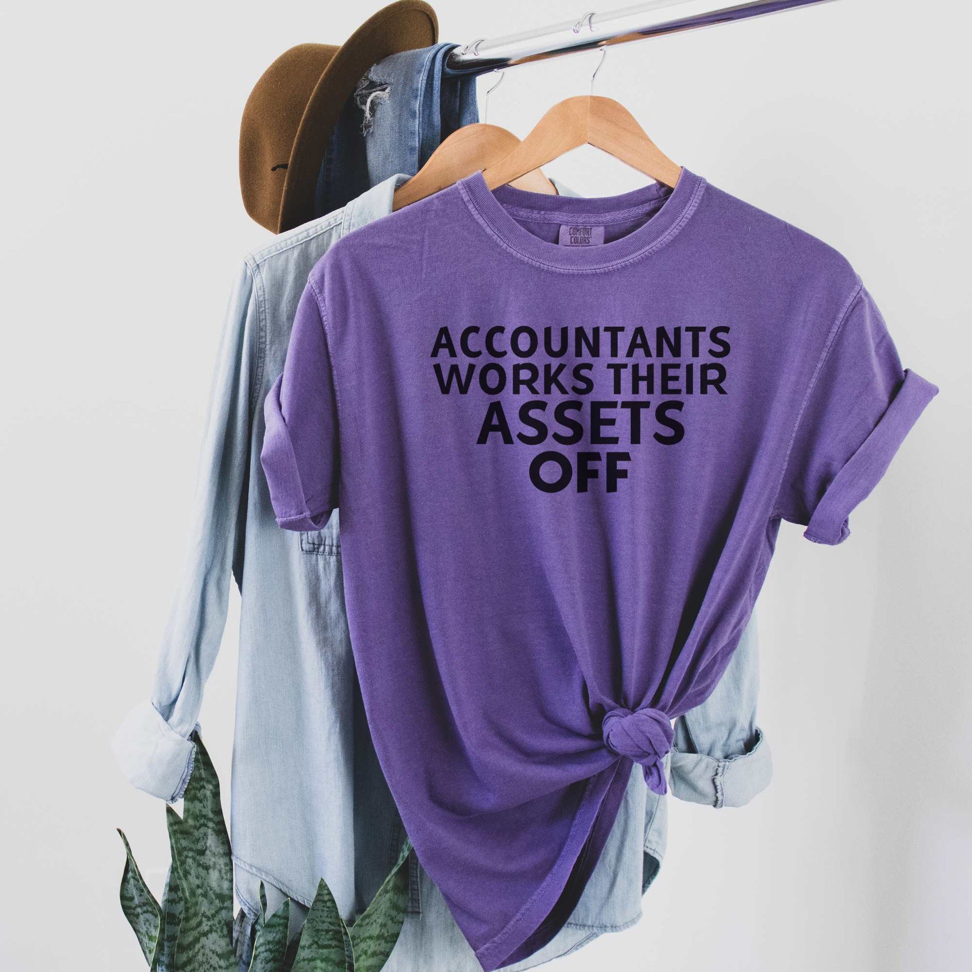 Accountants Work Their Assets Off Tee T-Shirt Grape S 