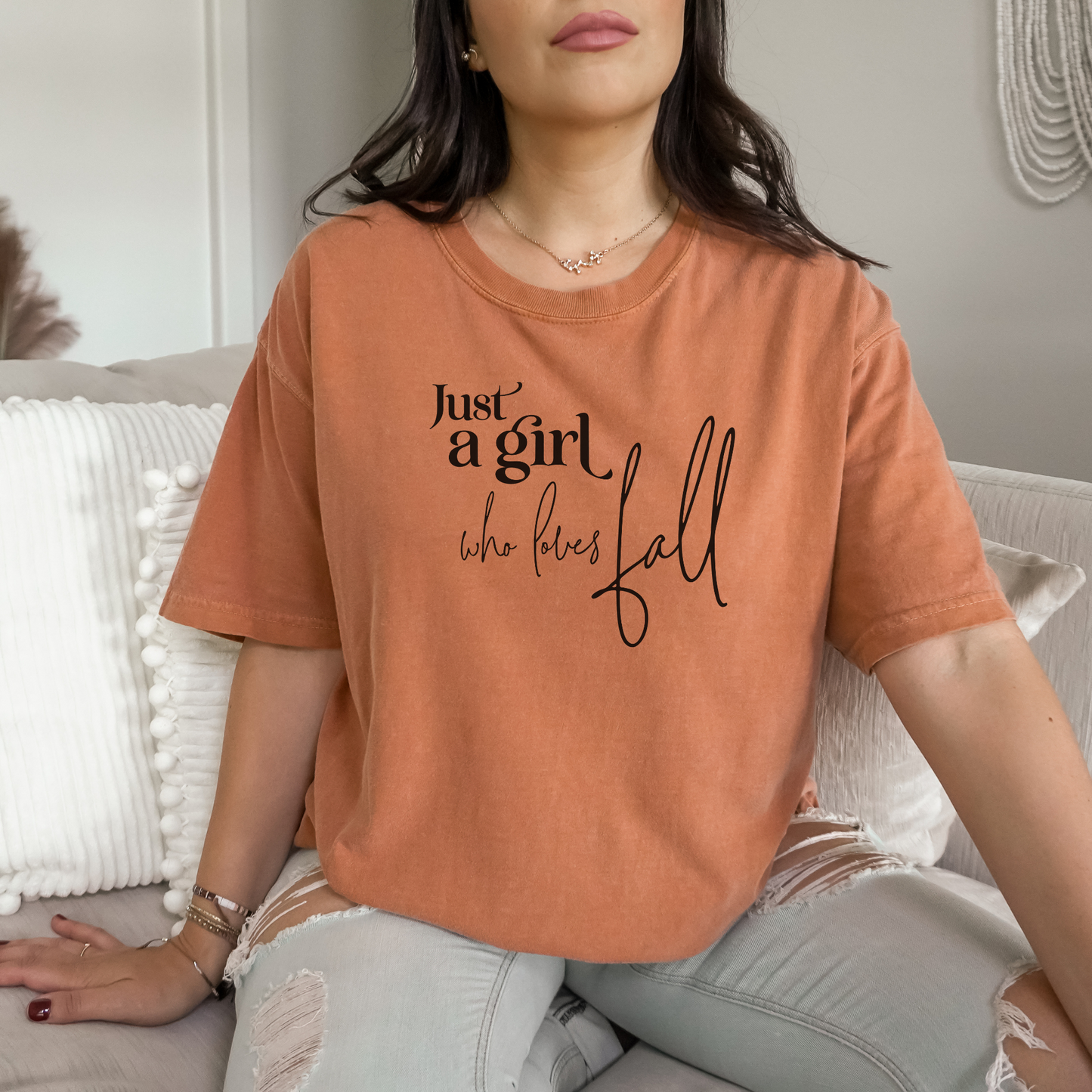 Just a Girl Who Loves Fall Tee T-Shirt Yam S 